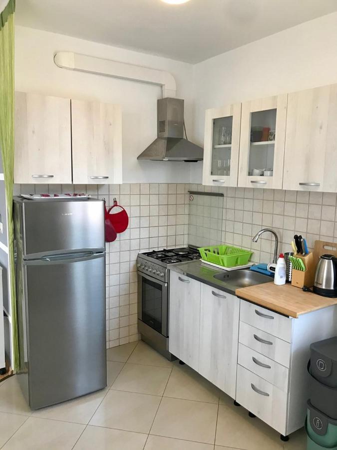 Hamer Apartament *